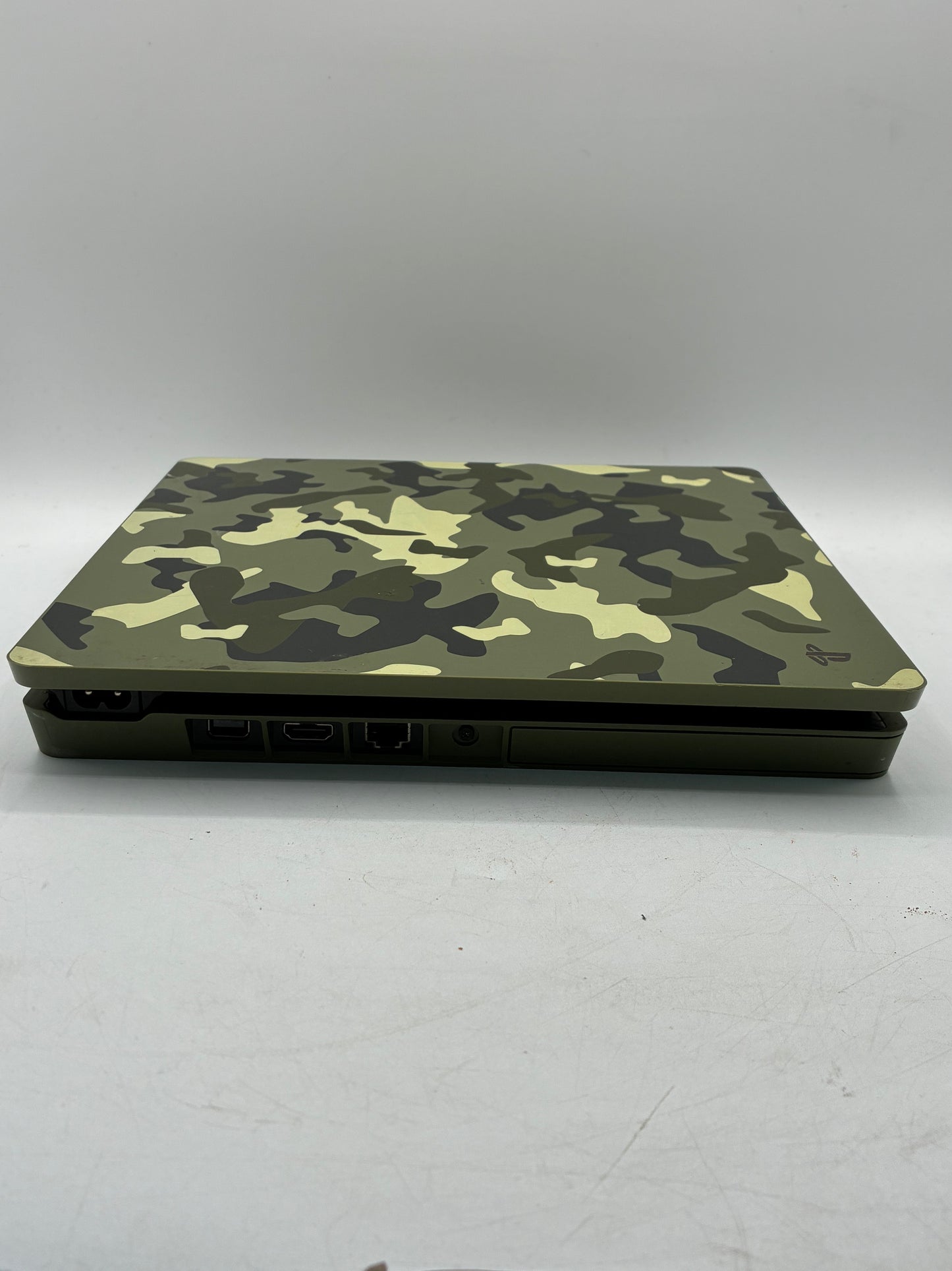 Sony PlayStation 4 Slim CUH-2215B 1TB Console