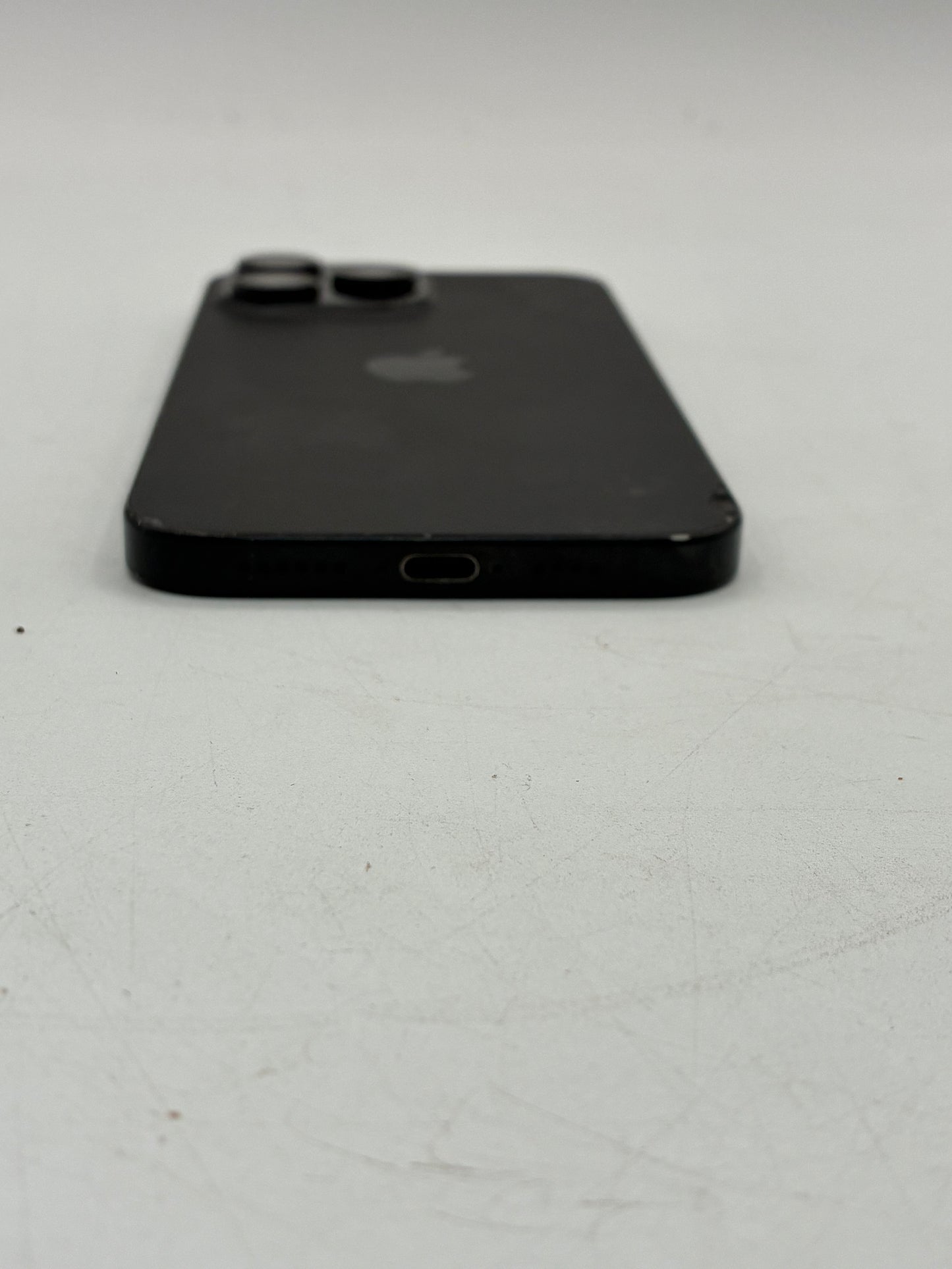Unlocked Apple iPhone 16 Pro Max 256GB Black Titanium 95%BH Cracked Back