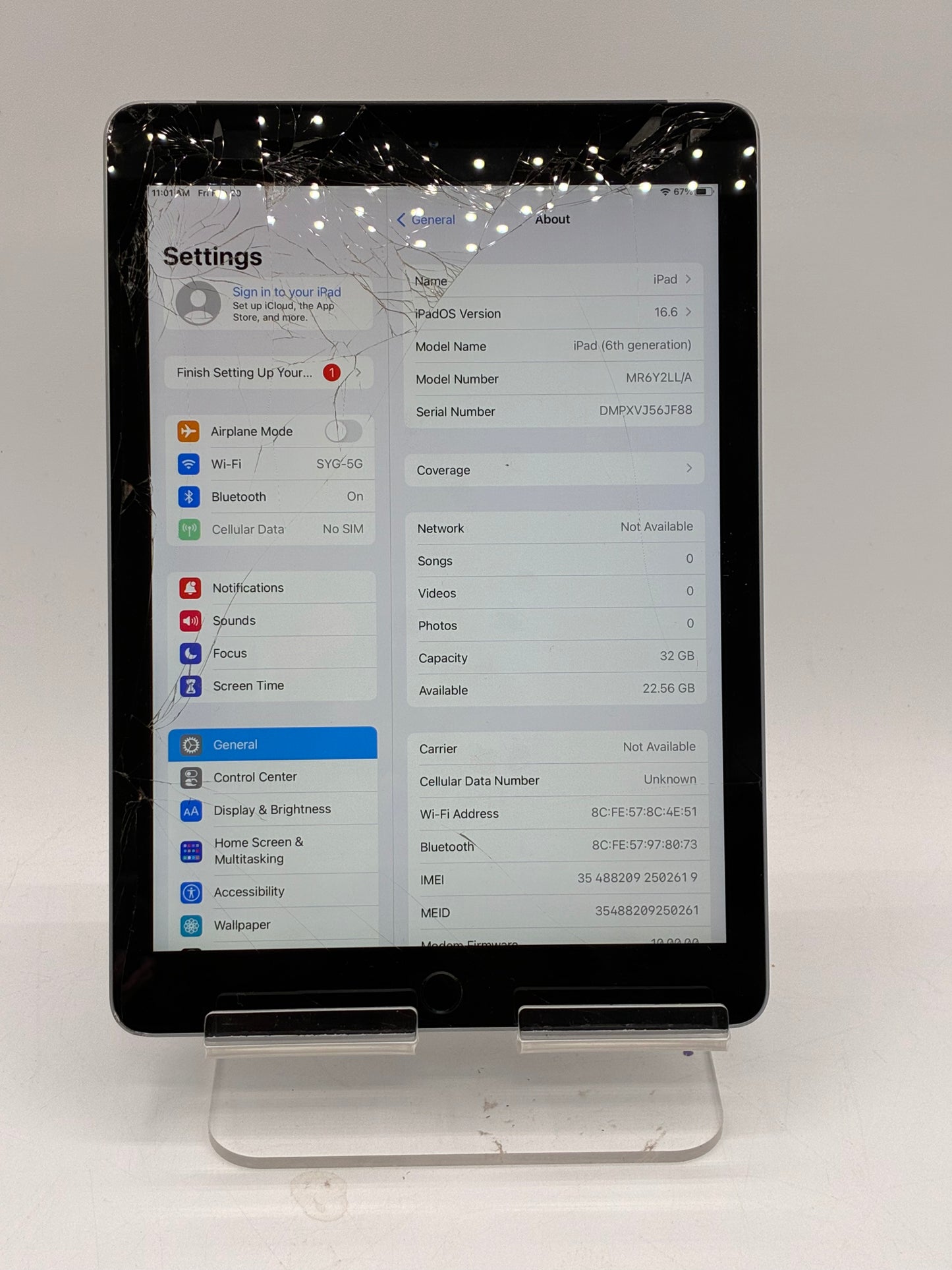 Apple iPad (6th Gen) A1954 9.7" 32GB Space Gray