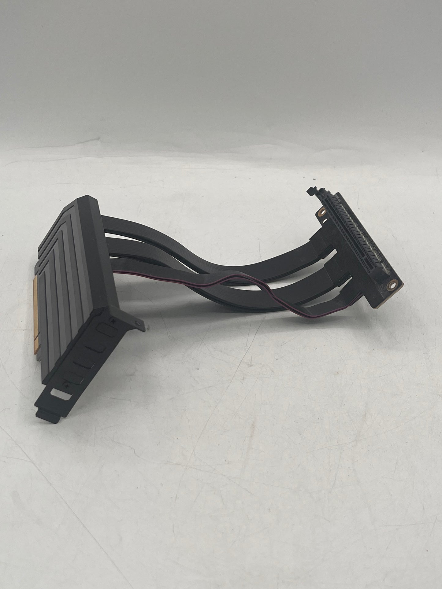 HYTE PCIE40 Luxury PCIe Gen 4.0 Riser Card Cable - Black