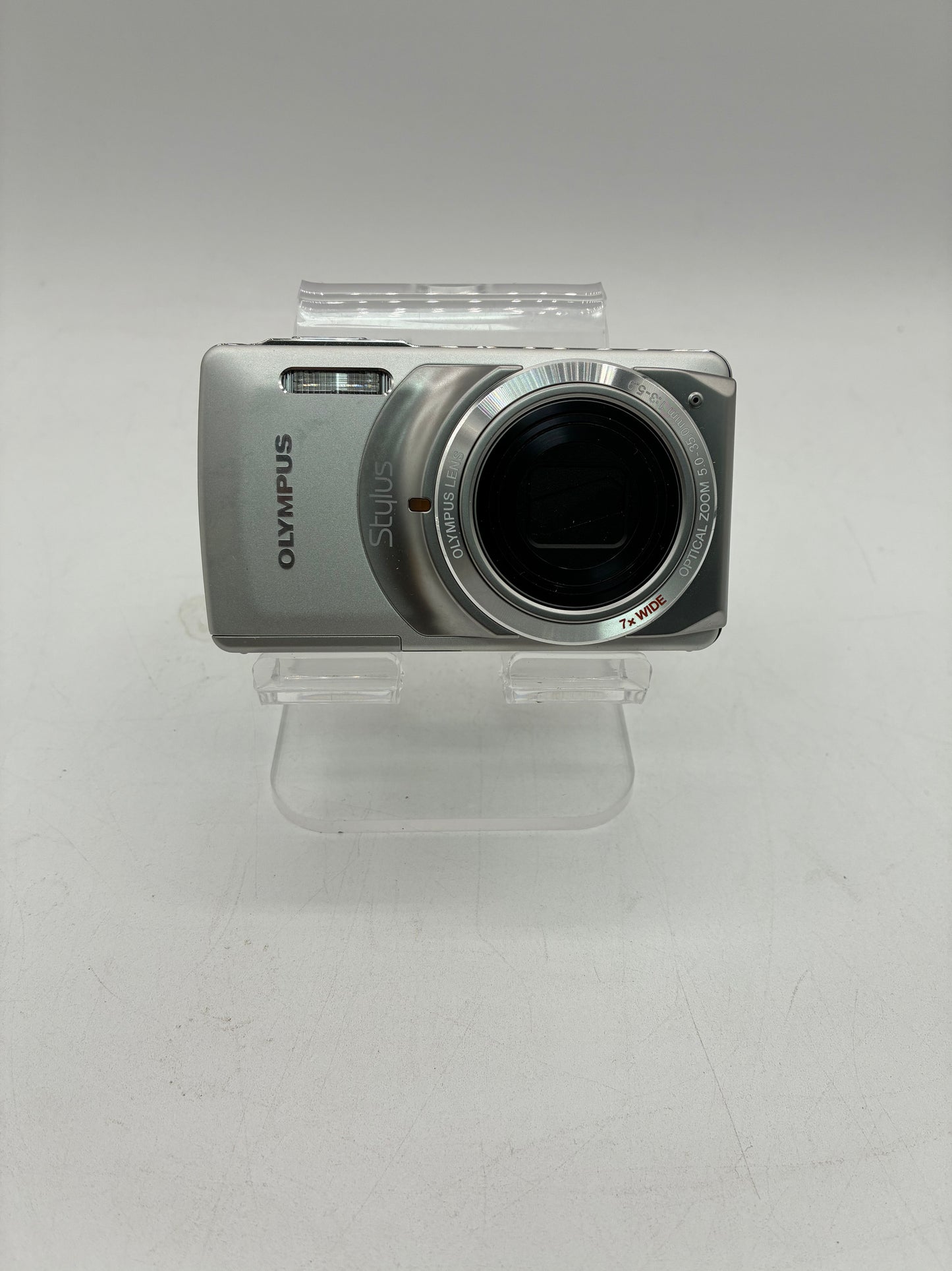Olympus Stylus 7010 12.0MP Digital Camera Silver with Box