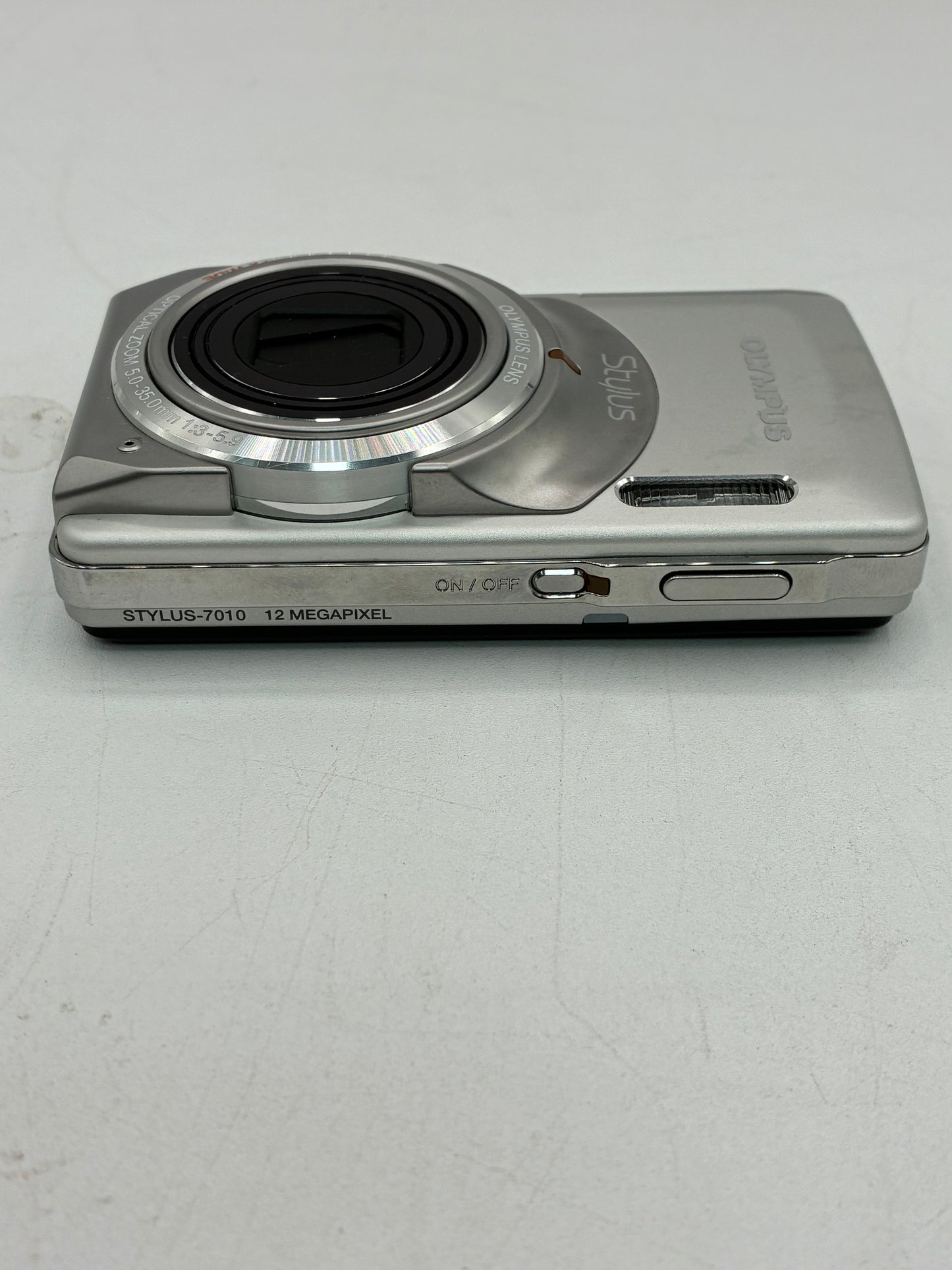Olympus Stylus 7010 12.0MP Digital Camera Silver with Box