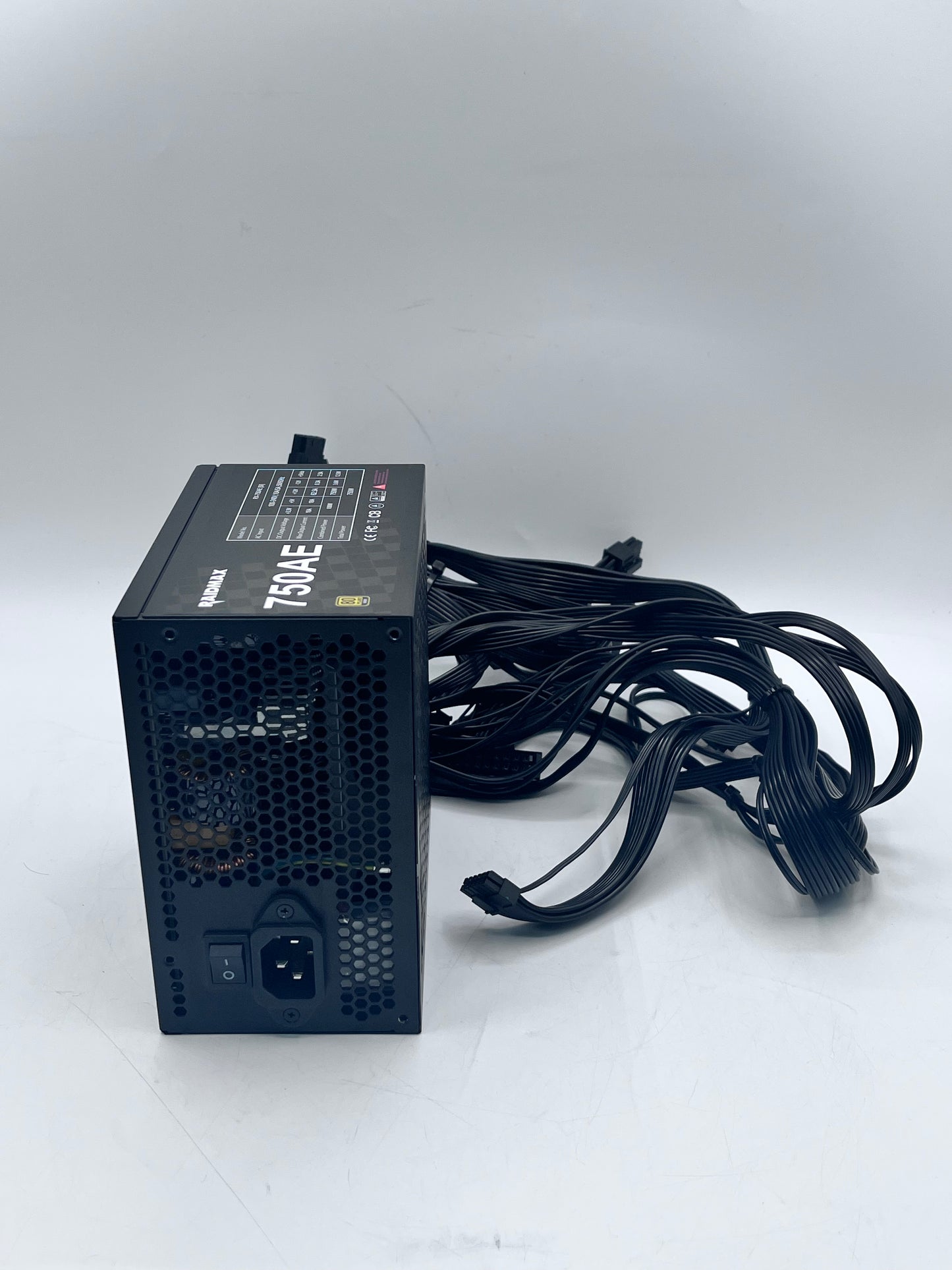 Raidmax RX-750AE Power Supply 750W Black