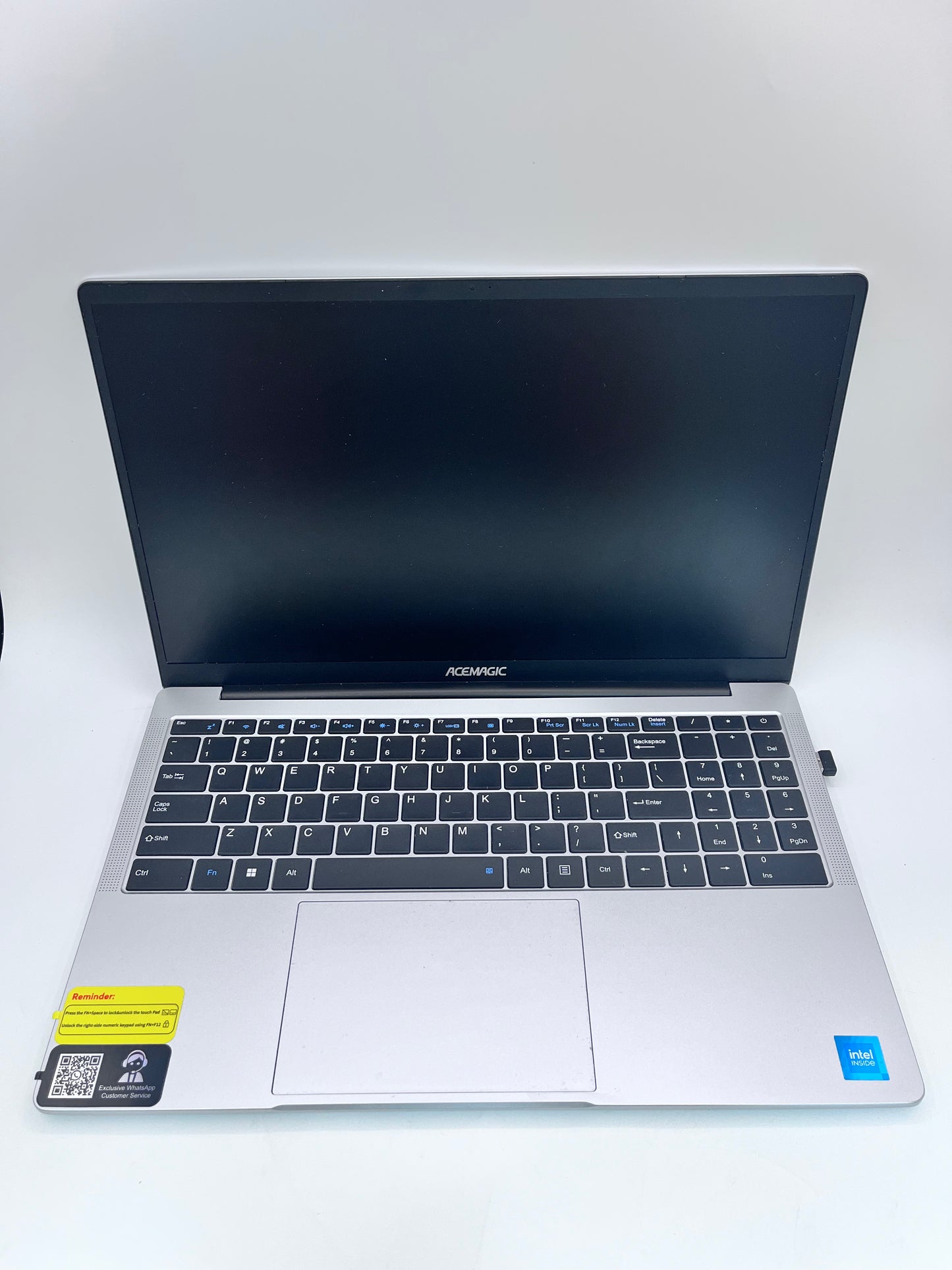 AceMagic AX15 15-inch Intel Atom 16GB 512GB Silver