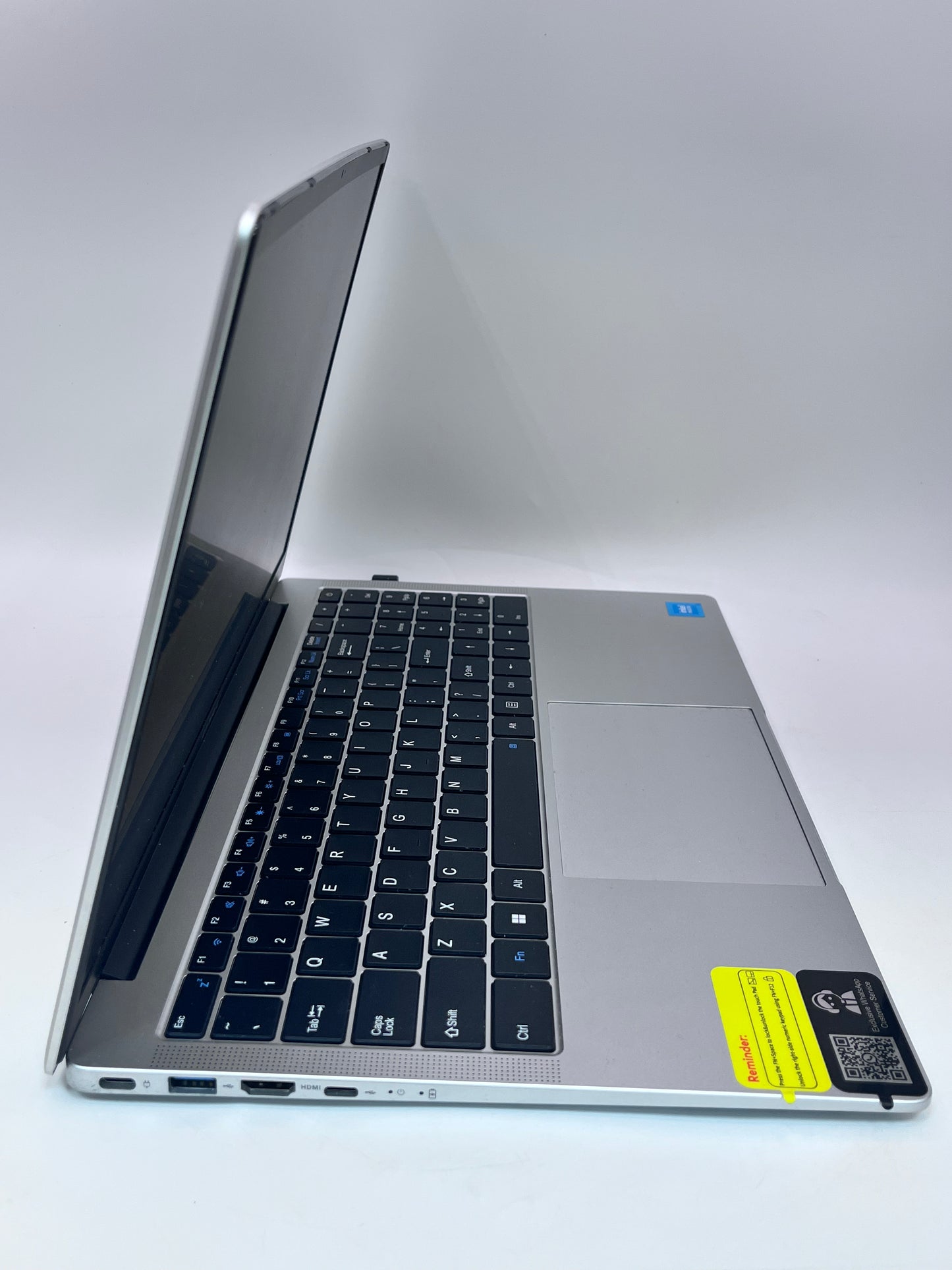 AceMagic AX15 15-inch Intel Atom 16GB 512GB Silver