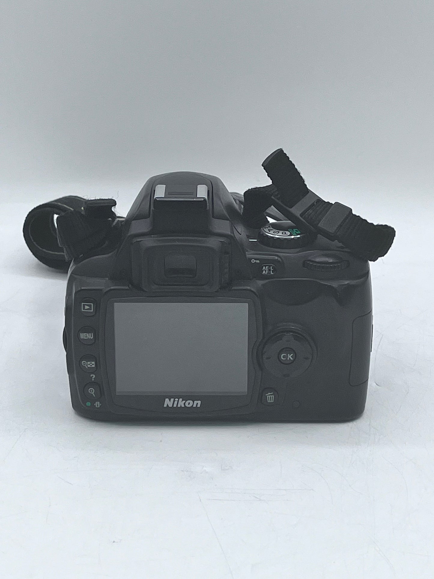 Nikon D40 Digital Camera with Canon EFS 18-55mm Lens - Used