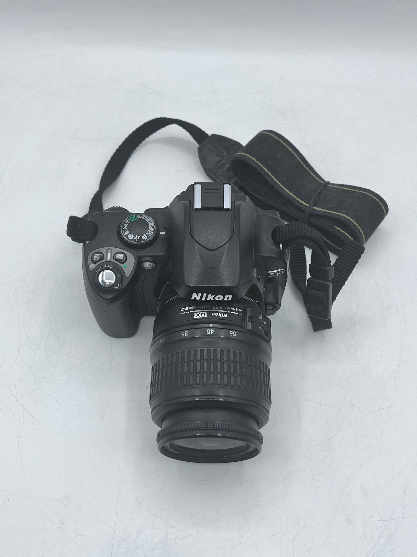Nikon D40 Digital Camera with Canon EFS 18-55mm Lens - Used