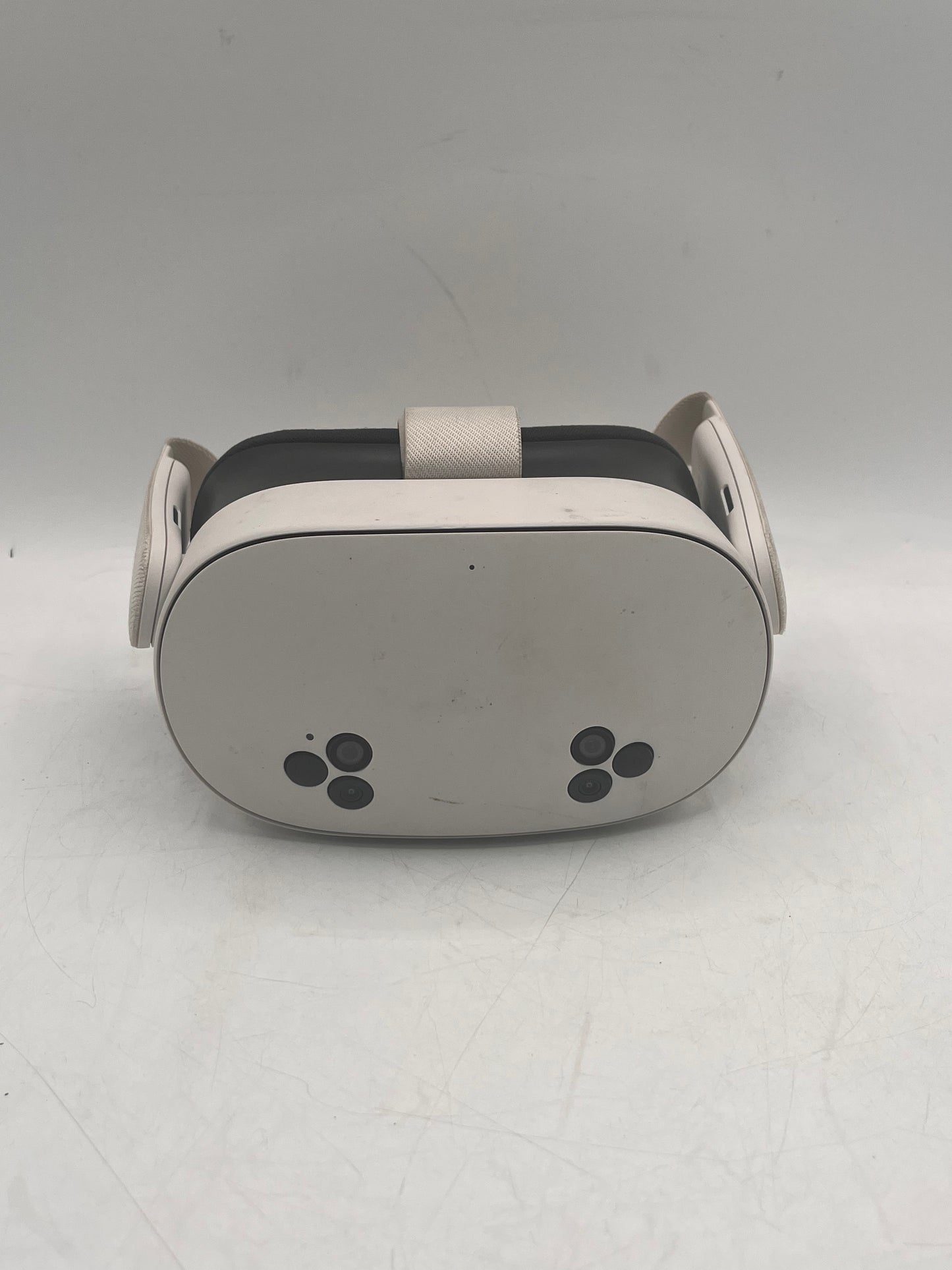 Oculus Quest 3S 256GB White Video Game System