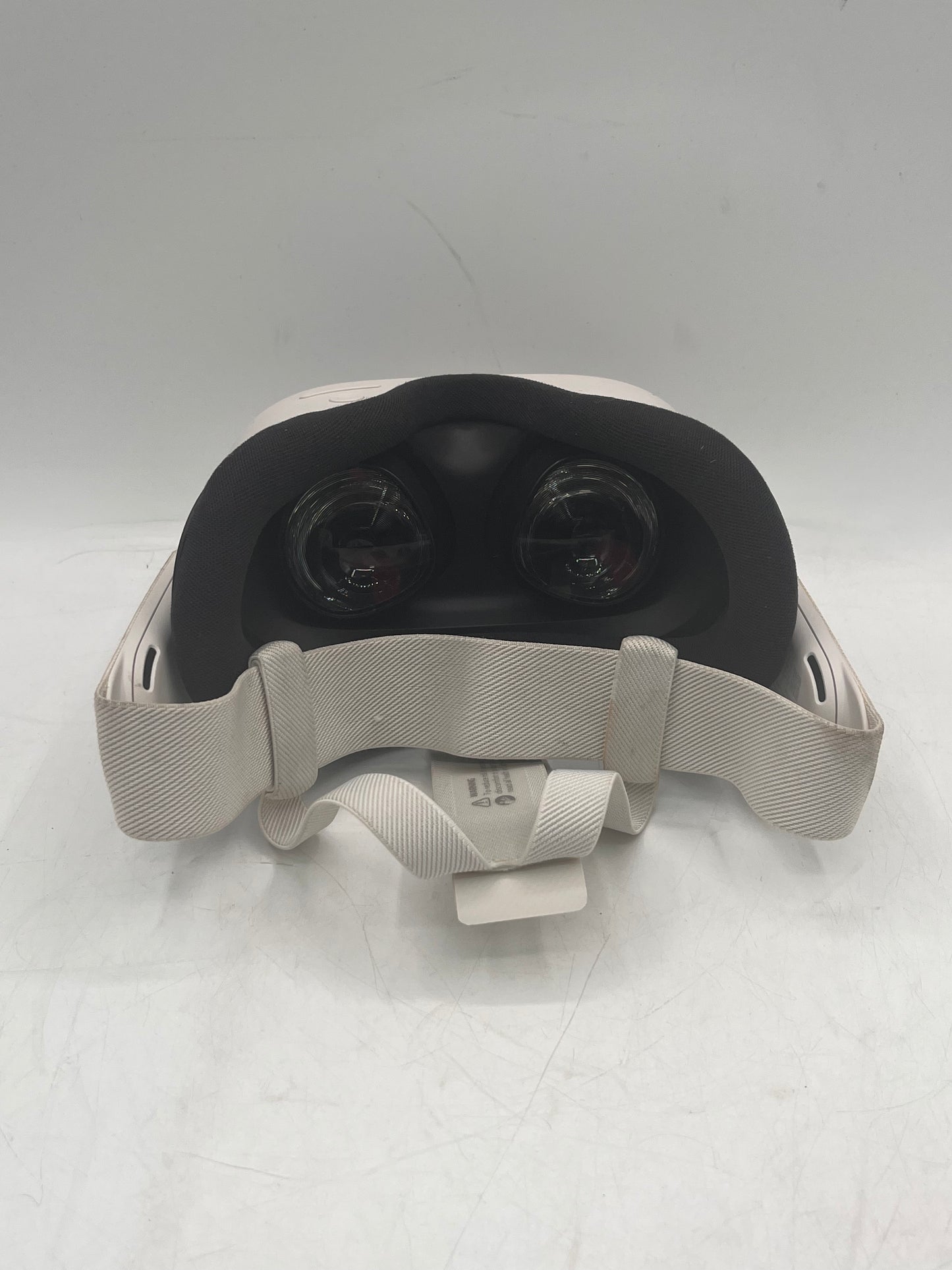 Oculus Quest 3S 256GB White Video Game System