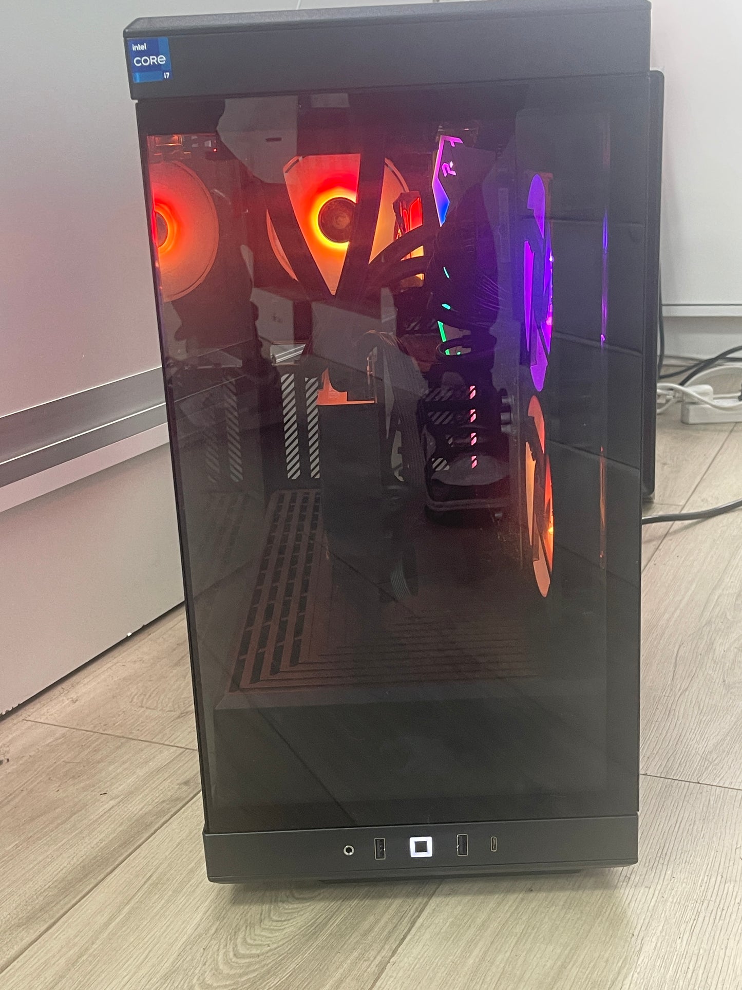 iBUYPOWER M401 Gaming PC Intel i7-14700KF 32GB RAM 2TB SSD Nivdia Geforce RTX 4070 Win11