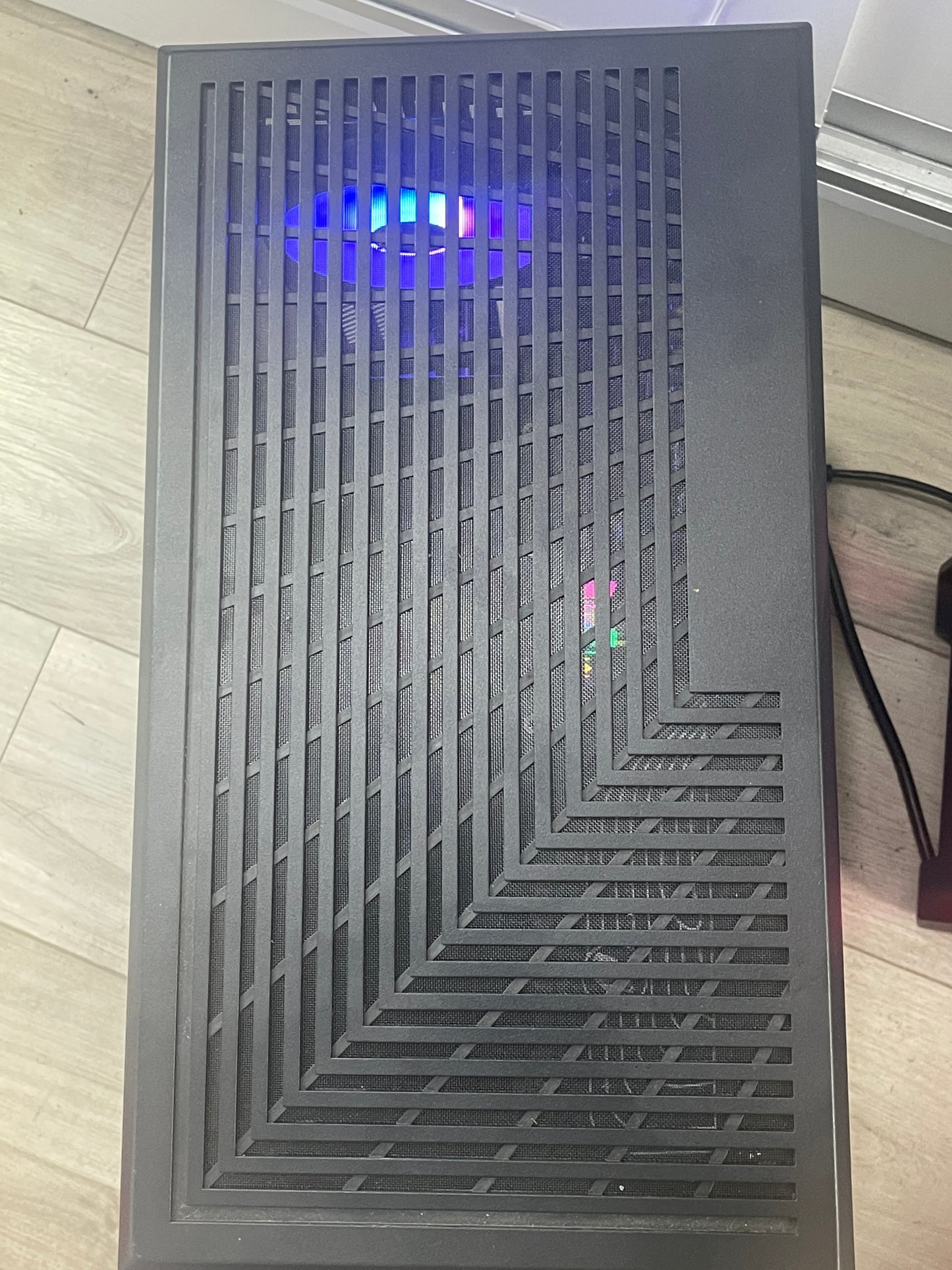 iBUYPOWER M401 Gaming PC Intel i7-14700KF 32GB RAM 2TB SSD Nivdia Geforce RTX 4070 Win11