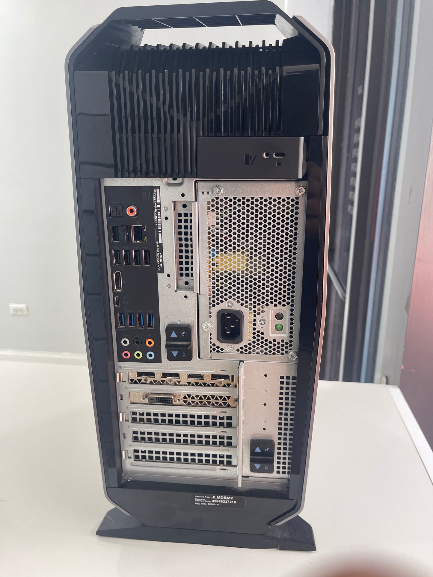 Alienware AURORA R7 Gaming PC- Core i7 16GB RAM 2TB SSD GeForce GTX 1080 Free Shipping