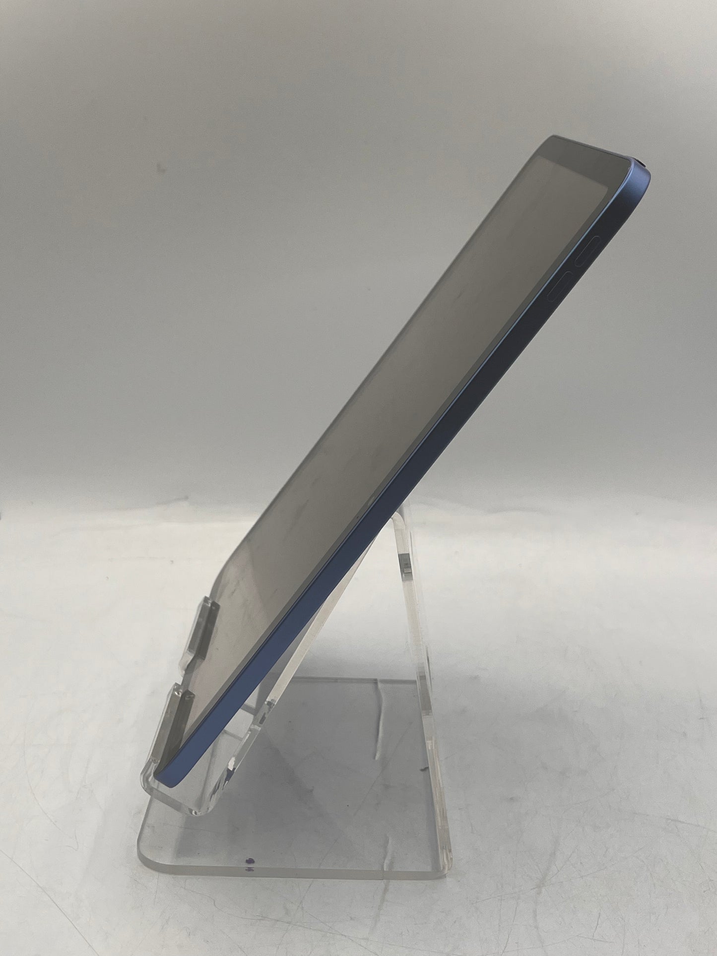 WiFi Only Apple iPad 11" (A16) 128GB 18.6 Blue A3354 MD7G4LL/A Free Shipping