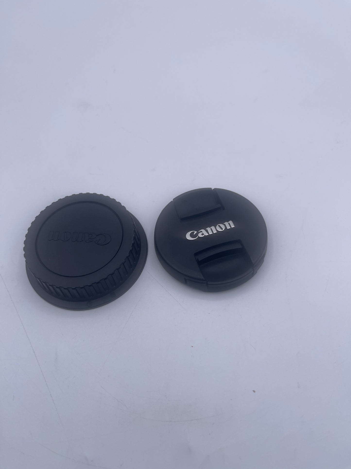 Canon EF 75-300mm f/4-5.6 III USM Lens with Caps Excellent Condition Free Shipping
