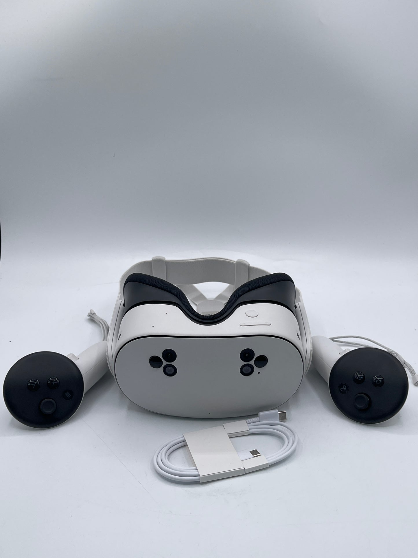 Meta Quest 3S 256GB All-in-One VR Headset P97 Tested Excellent Condition