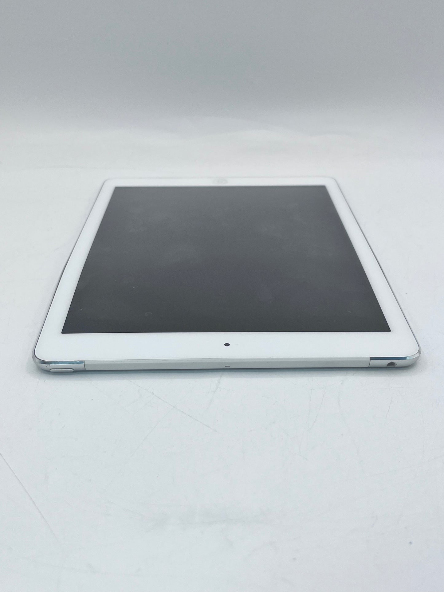 Apple iPad Air (1st Gen) 9.7" A1475 MF013LL/A 64GB Unlocked - Silver